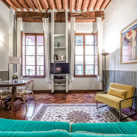 Hostly-suite Magnifica Al Borgo-central Elegance Apartman