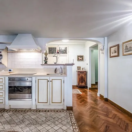 Hostly-suite Magnifica Al Borgo-central Elegance 公寓
