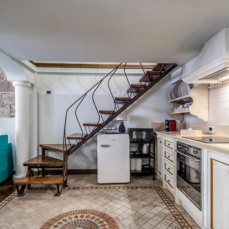 Hostly-suite Magnifica Al Borgo-central Elegance Appartement